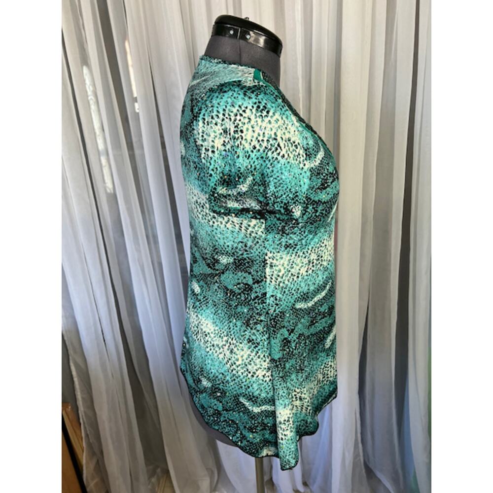 knit top jeweled collared green animal print - Picture 7 of 9